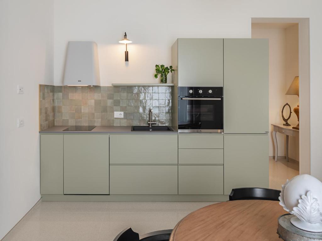 Living u HomeSuites - 8