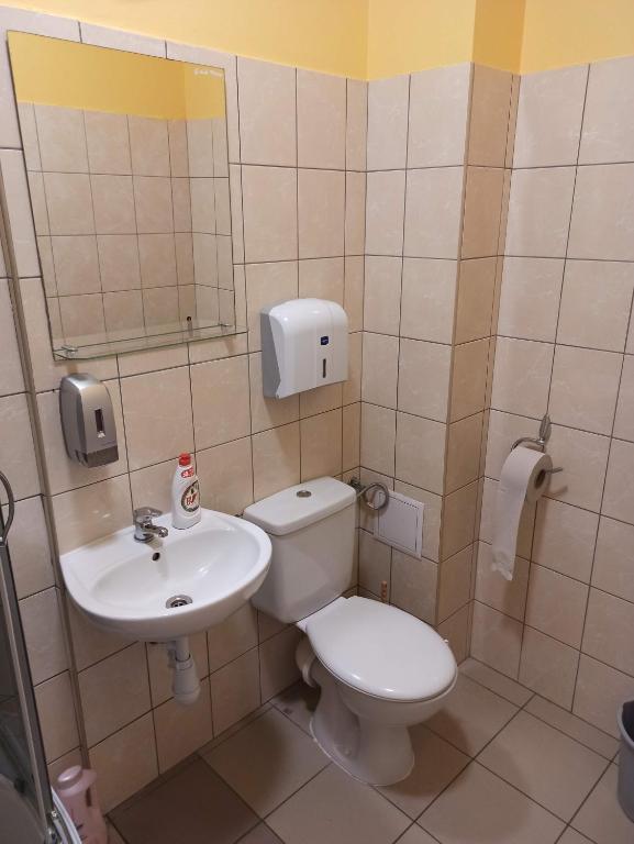 Bagno di Dom Studenta PANS - Akademik, Hostel