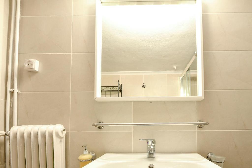 Łazienka w obiekcie Thessaloniki City Apartment Center