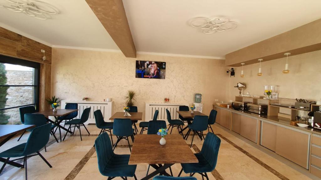 Kuchyň nebo kuchyňský kout v ubytování Vila Dorimar Mamaia Nord