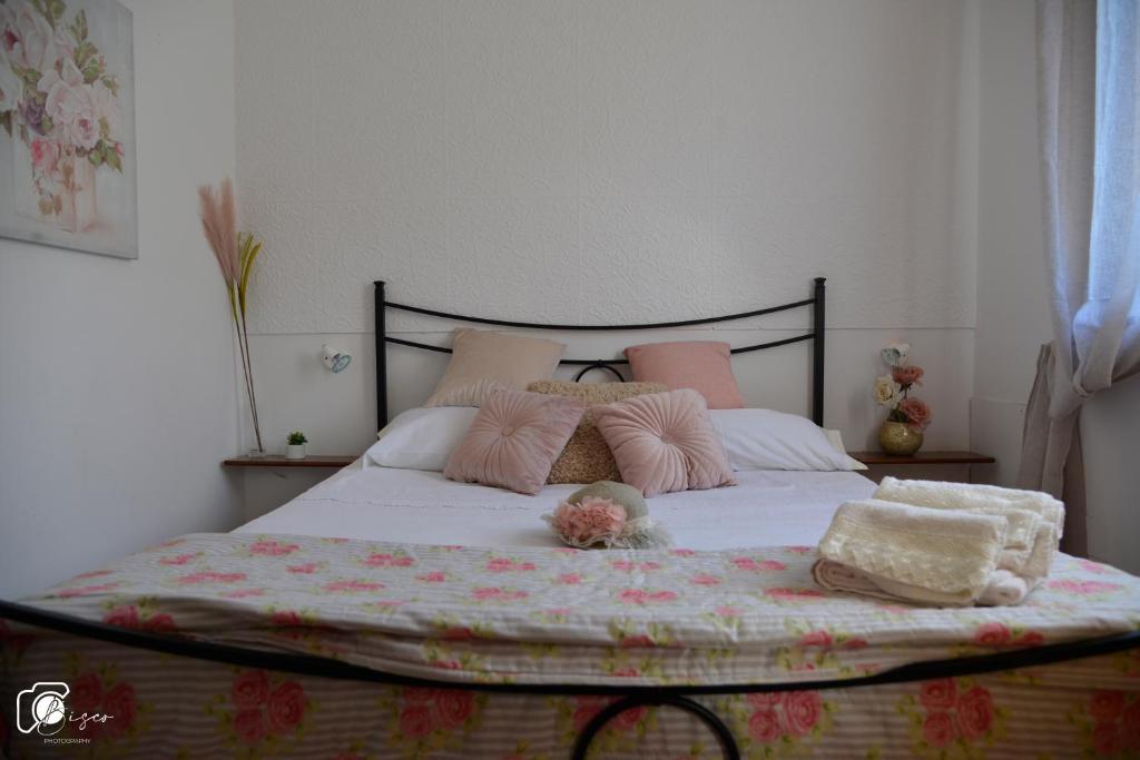 A bed or beds in a room at Casa Verde Country House