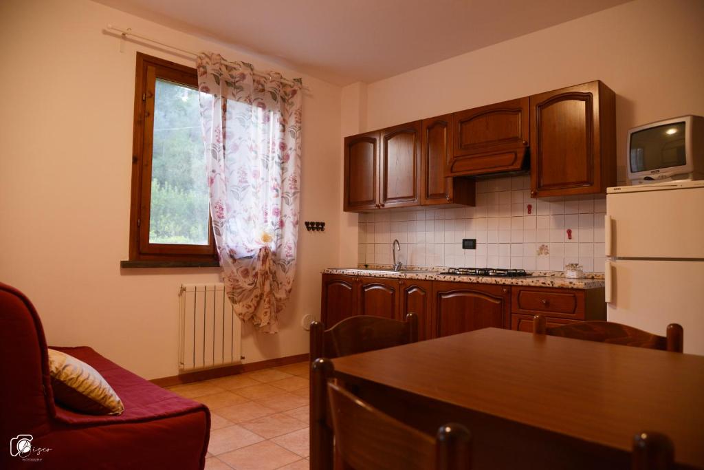 A kitchen or kitchenette at Casa Verde Country House