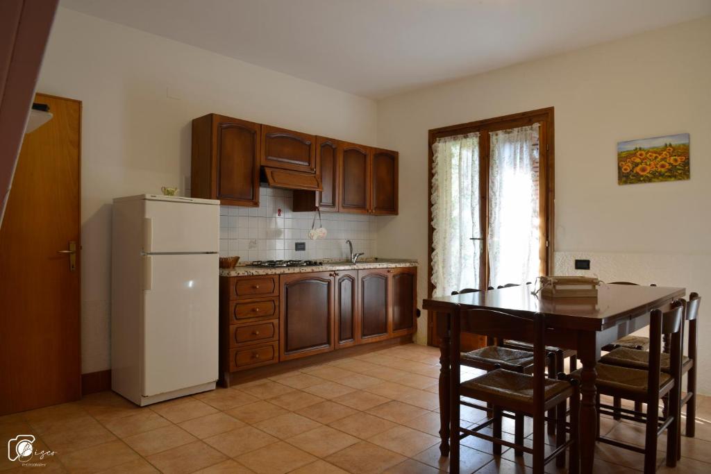 A kitchen or kitchenette at Casa Verde Country House