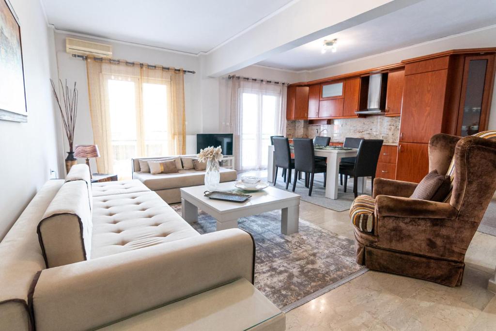 Posedenie v ubytovaní Anastasias House - 100μ από την Κυανή Ακτή