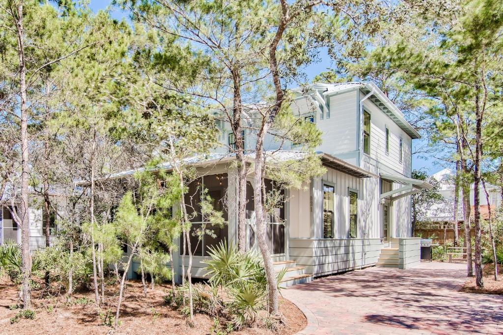 821PB Magnolia Cottages By The Sea Cruis n & Sail n, Seacrest (updated