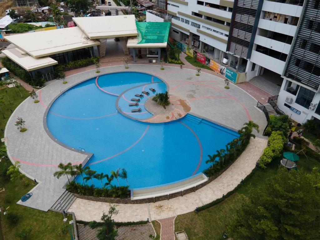 Bazén v ubytování Noble Cebu Hotel nebo v jeho okolí