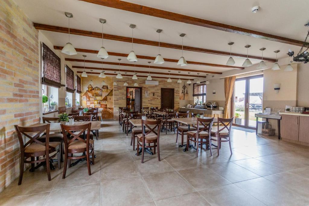 Restaurace v ubytování Petrény Borpanzió