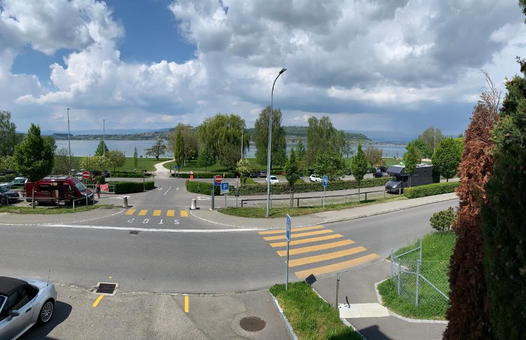 Φωτογραφία από το άλμπουμ του Ferienwohnung direkt am Murtensee in Murten FR σε Murten