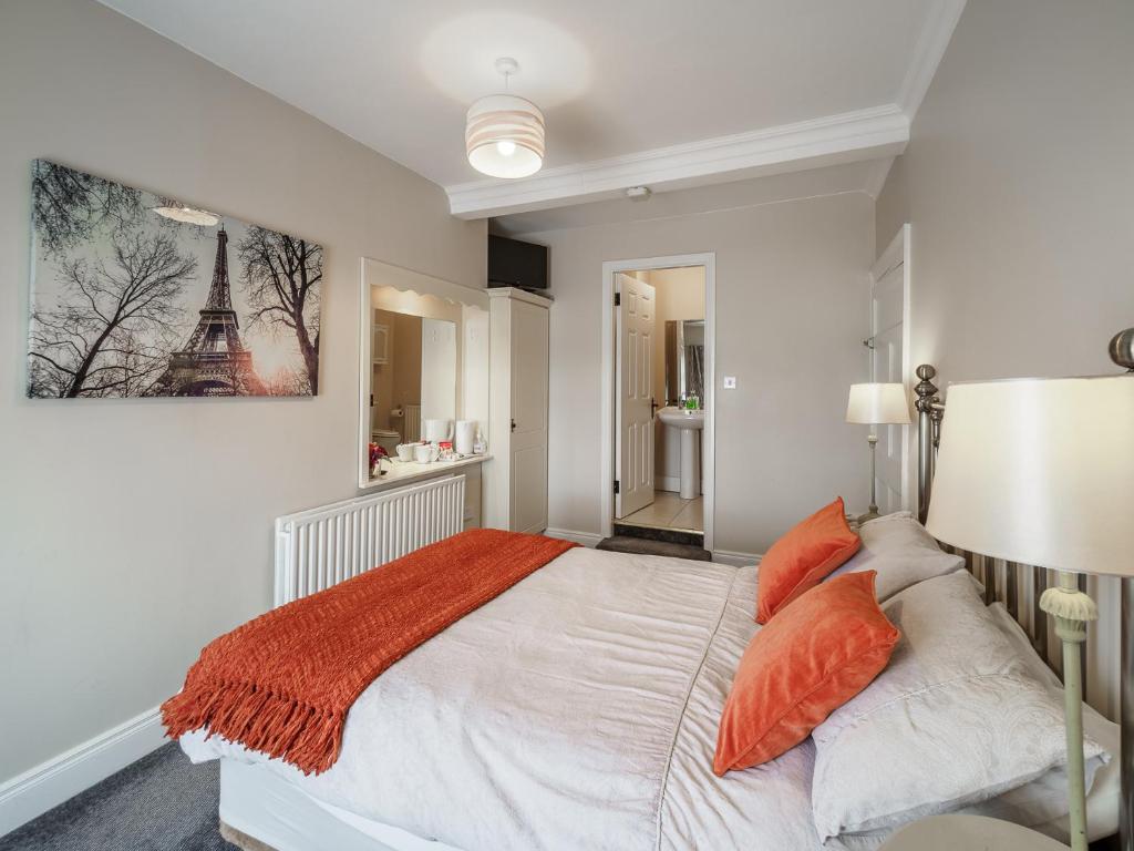 Postel nebo postele na pokoji v ubytování McCarthy's B&B