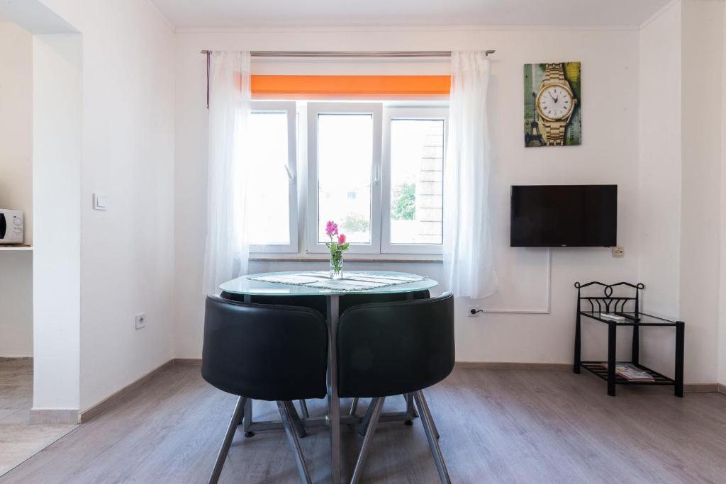Fotografia z galérie ubytovania Apartments Kaline v destinácii Podstrana
