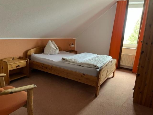 Neustädter Hof Hotel Garni - Driepersoonskamer