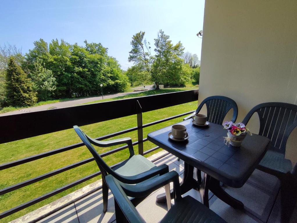 Your Stay in Kelmis - La Calamine- Cosy apartment in the Ardennes -Three-country point - Neu-Moresnet