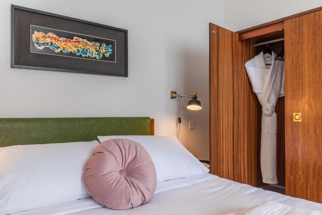 Postel nebo postele na pokoji v ubytování Mosta Dome B&B
