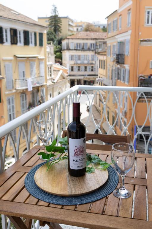 Nápoje v ubytování Casa Del Sol Corfu Old Town Apartment