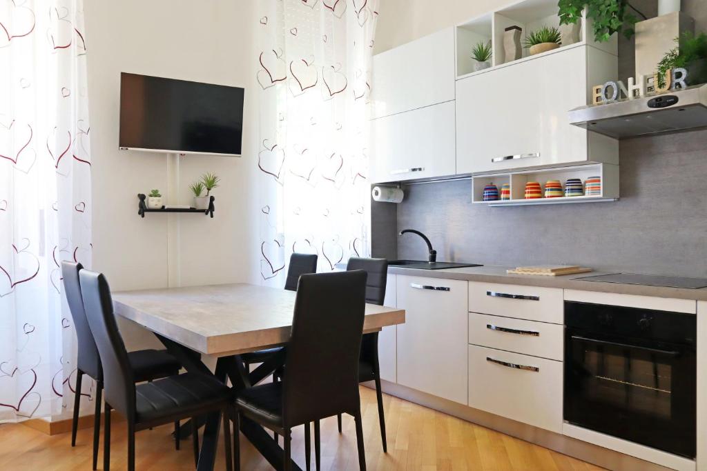 Cenisio Comfort House - One-Bedroom Apartment