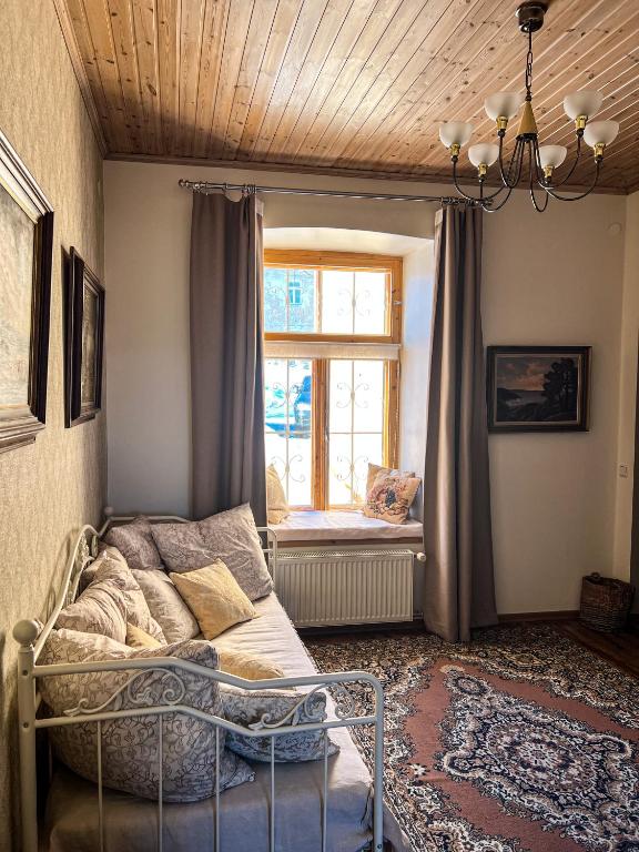 Posezení v ubytování Spacious 1-bedroom apartment with Sauna