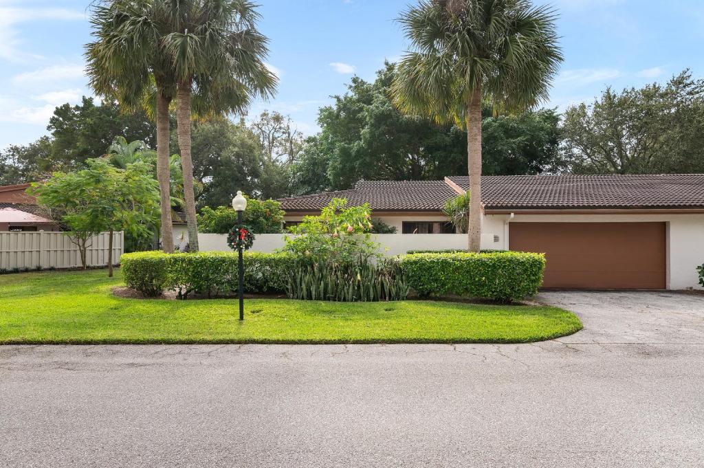 Secluded Wild Oak Bay Condo Short Drive to Beaches condo, Bradenton