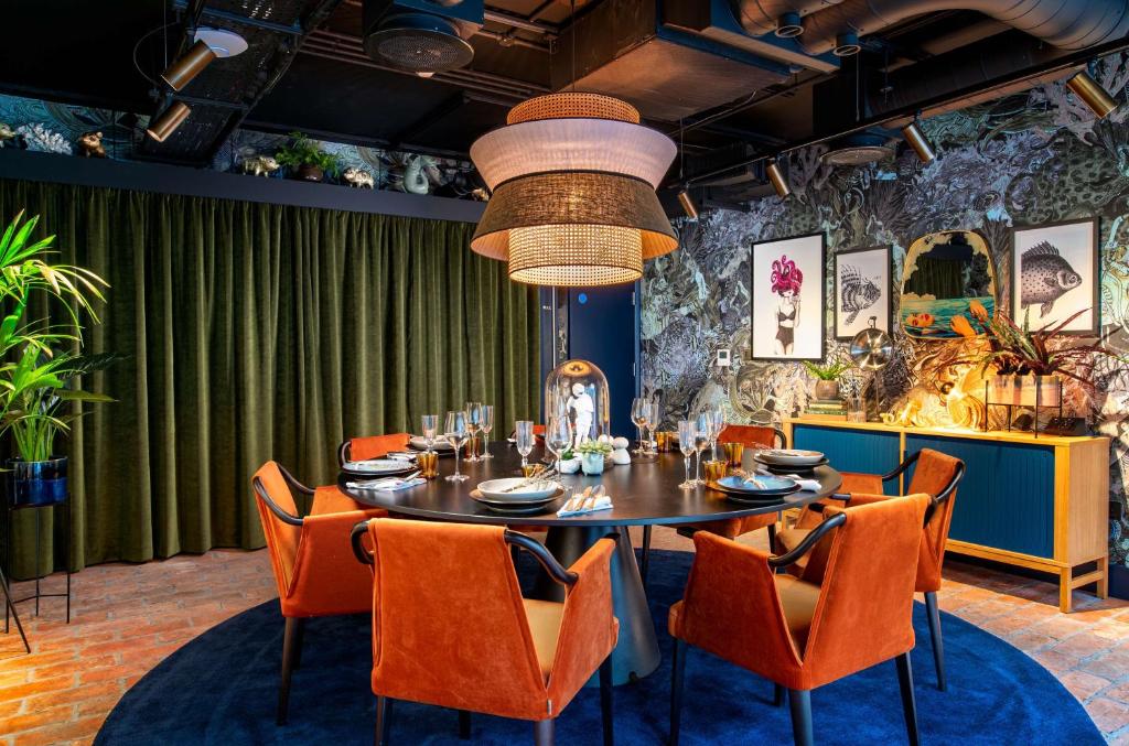 Posezení v ubytování YOTEL Manchester Deansgate