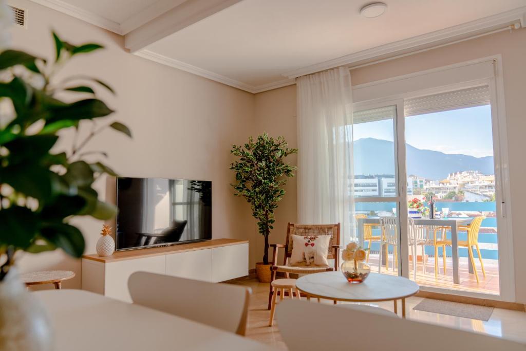 EsteponaCies, Estepona – Updated 2023 Prices