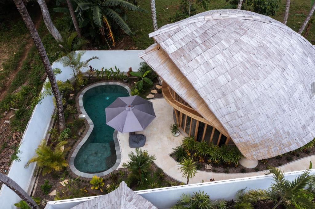 Bazén v ubytování Kayuma Villas Lombok nebo v jeho okolí