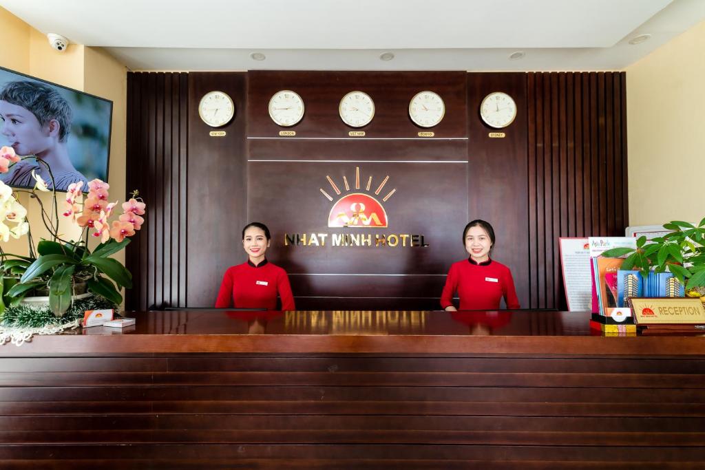 Členové personálu v ubytování Nhat Minh Hotel and Apartment