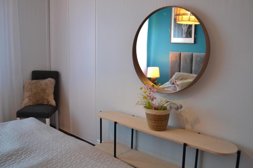 Posteľ alebo postele v izbe v ubytovaní Apartament EverySeason Karpacz