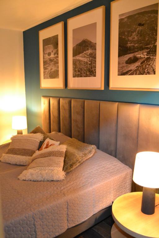 Posteľ alebo postele v izbe v ubytovaní Apartament EverySeason Karpacz