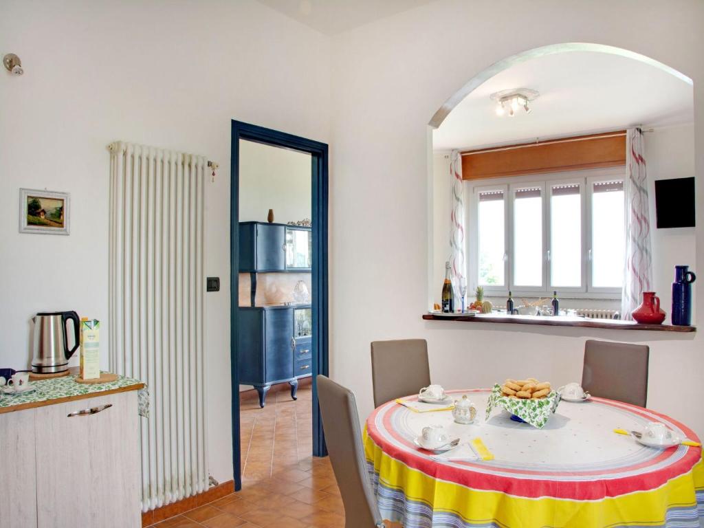 Kuchnia lub aneks kuchenny w obiekcie Casa vacanze a Moncucco Torinese