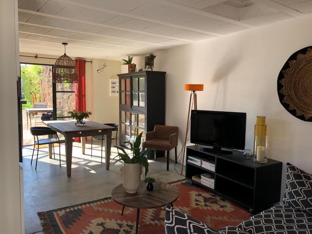 TV a/nebo společenská místnost v ubytování Saskia's loft mazan