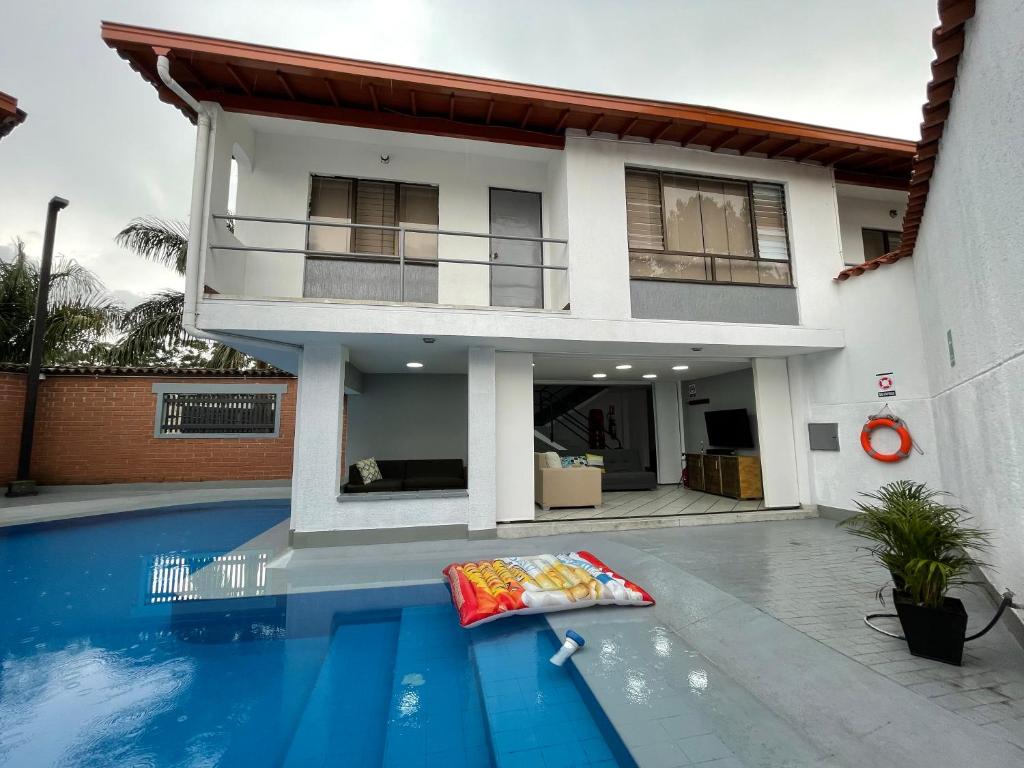 Villa Los Ángeles, Medellín Güncel 2022 Fiyatları