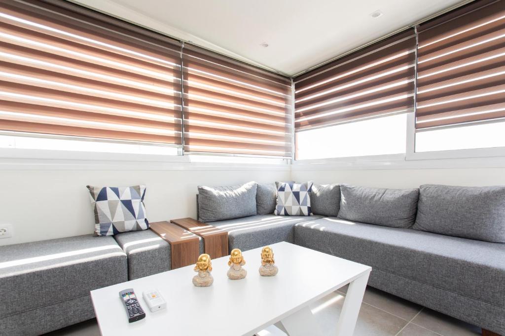 Suggrou Terrace apartment #8 - One-Bedroom Apartment