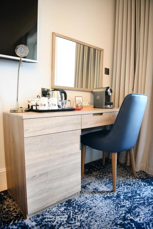 Dover Marina Hotel & Spa, Tapestry Collection by Hilton - Chambre Lit Queen-Size Régence Avec Vue Sur Mer