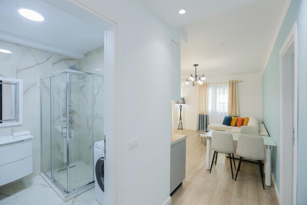 Miku Apartment - DREAMY Apartment At Wilson Square - Image 3
