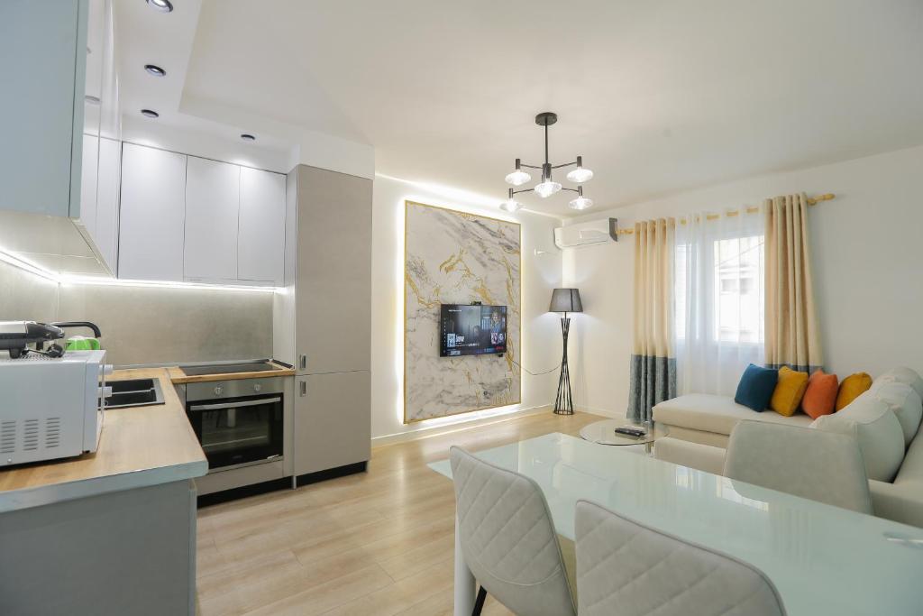 Miku Apartment - DREAMY Apartment At Wilson Square - Image 1