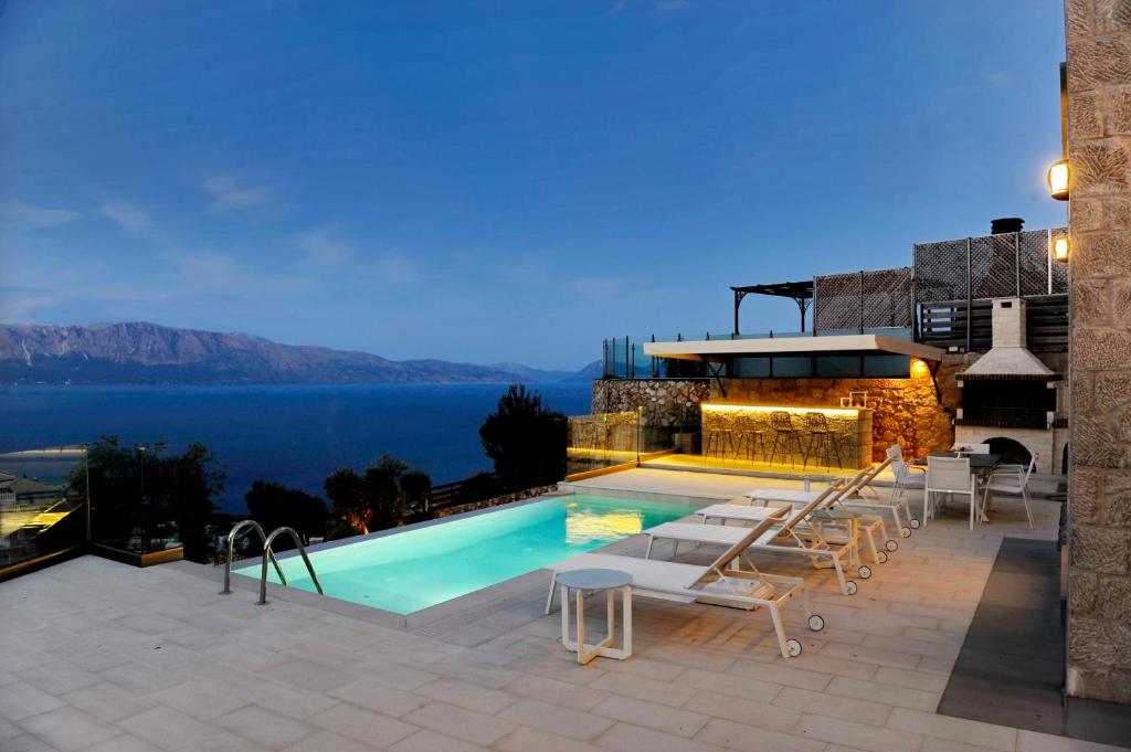 Imagen de la galería de Ionian Stone Luxury Villas, en Nikiana
