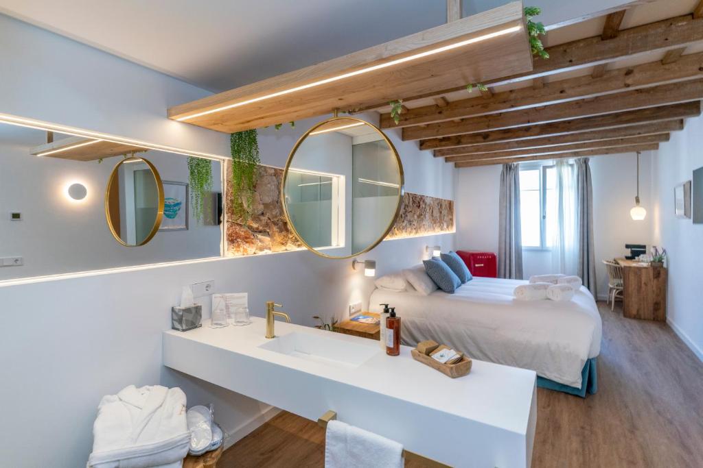 Hotel SAntiga Adults Only, Es Mercadal – Bijgewerkte prijzen ...