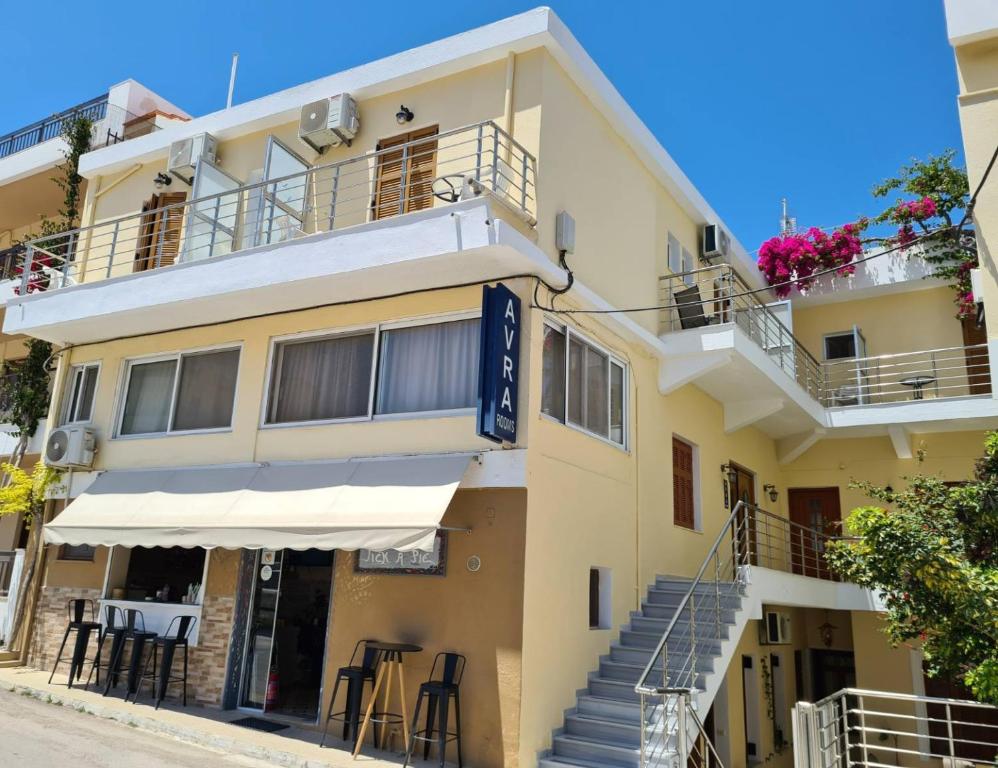 Balkón nebo terasa v ubytování Avra Rooms