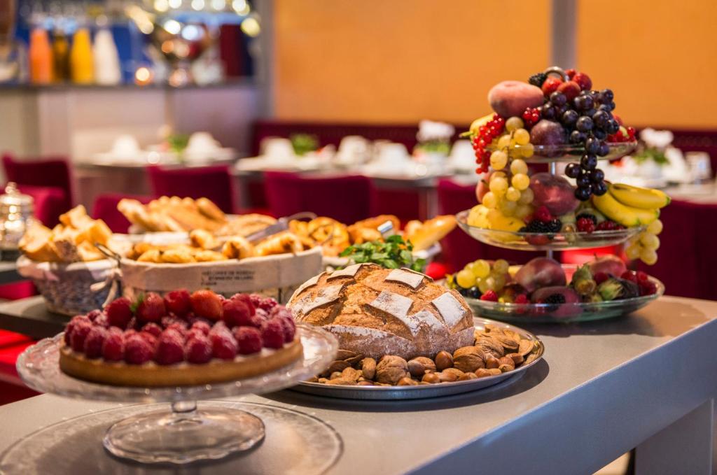 Hotel Monceau Wagram - Resim 23