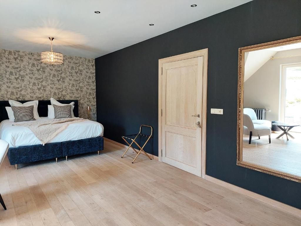 Postel nebo postele na pokoji v ubytování Cha Cha de Loup Luxe B&B - Vakantiewoning