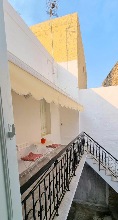 Balkón alebo terasa v ubytovaní Kozas Art House, Symi