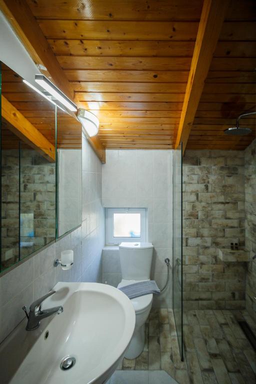 Koupelna v ubytování Porto Gerakas Villas