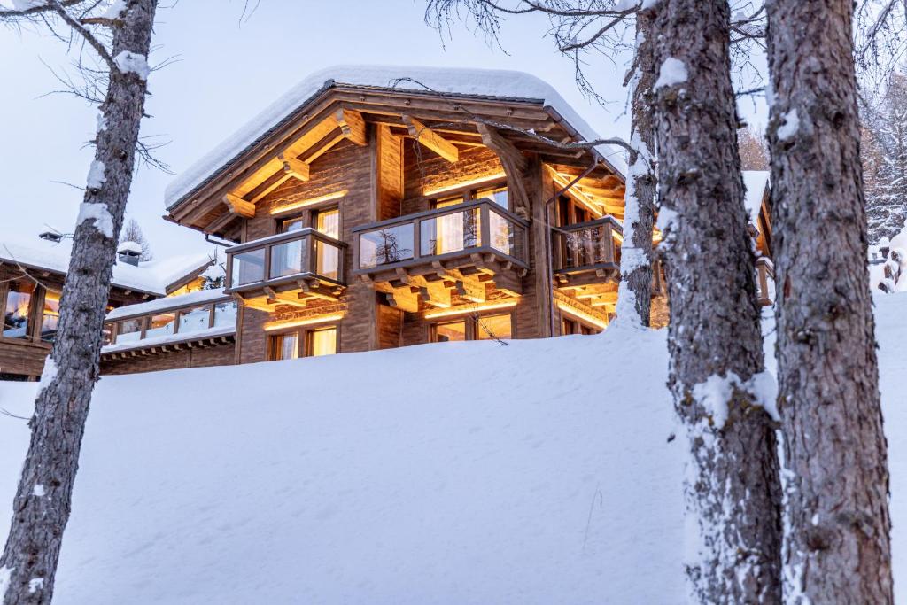 Chalet Imbosc'ché - 5 beautiful rooms in charming B&B durante l'inverno