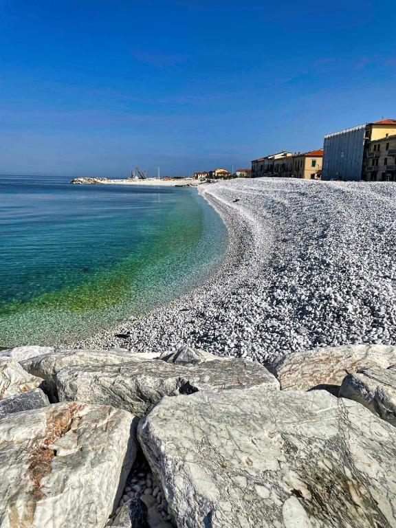 Sunrise, Marina di Pisa – Updated 2024 Prices