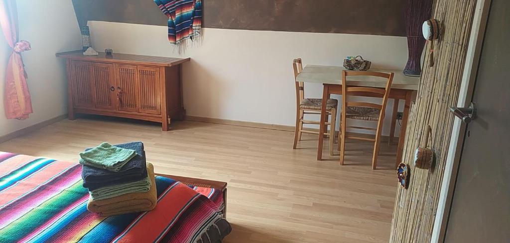 L'étape Marceline - Chambre D'hôtes - Tweepersoonskamer Met Uitzicht Op De Tuin