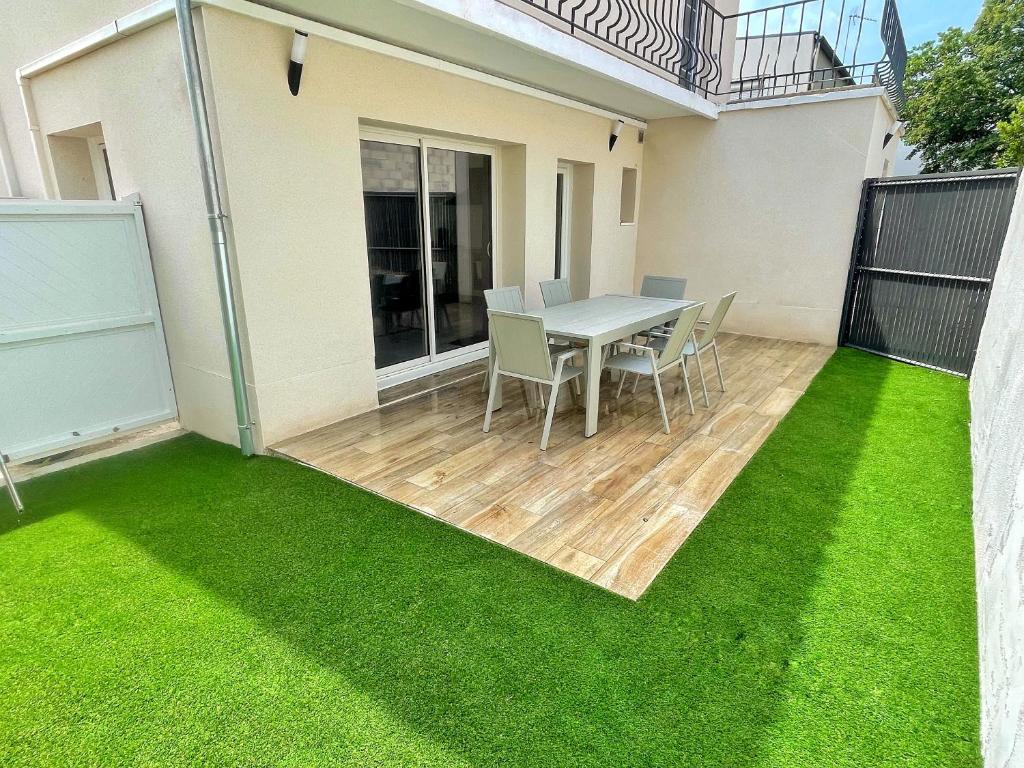 Gambar di galeri bagi Les appartements du Carnot - Terrasses et Jardins di La Rochelle
