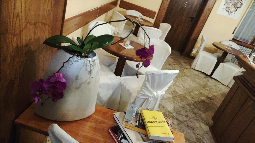 Posedenie v ubytovaní Hotel Rosalpina