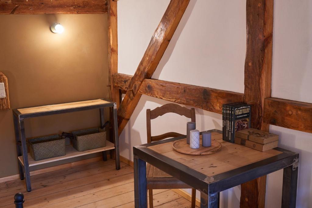 Posezení v ubytování Doppelzimmer Anna Oberlausitzer Hof