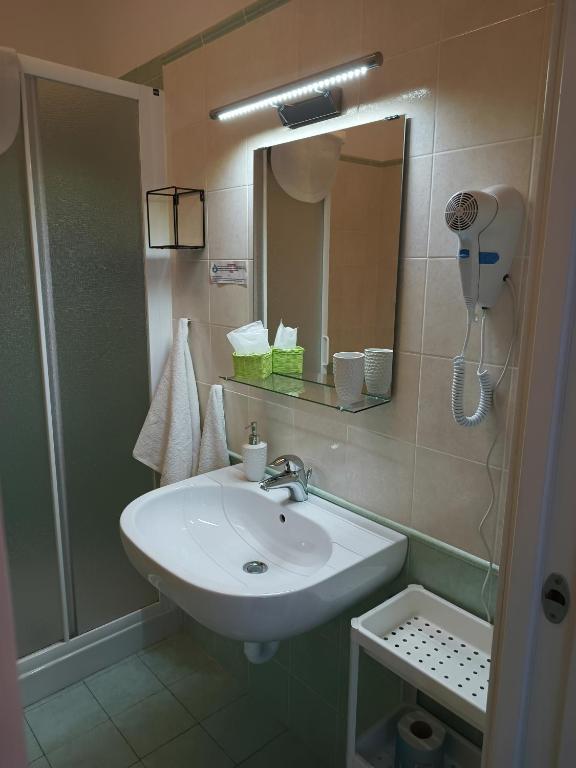 Koupelna v ubytování Lo Zizzolo- Bed&Breakfast