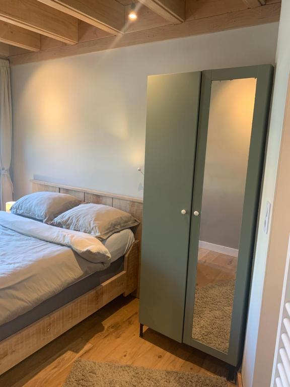 Postel nebo postele na pokoji v ubytování Toplocatie in centrum Sluis