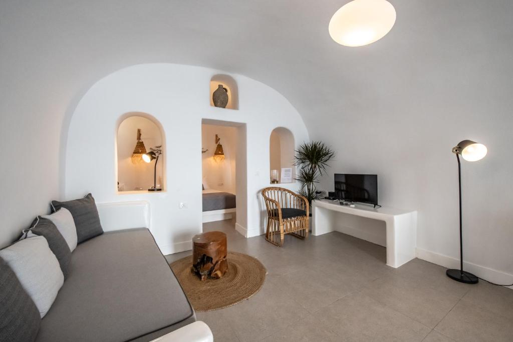 Virginia's Cave Villas - 16